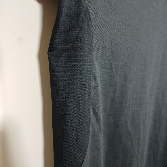 North Face Men's FlashDry Performance T-Shirt Black Large Athletic Workout Top - Picture 9 of 13